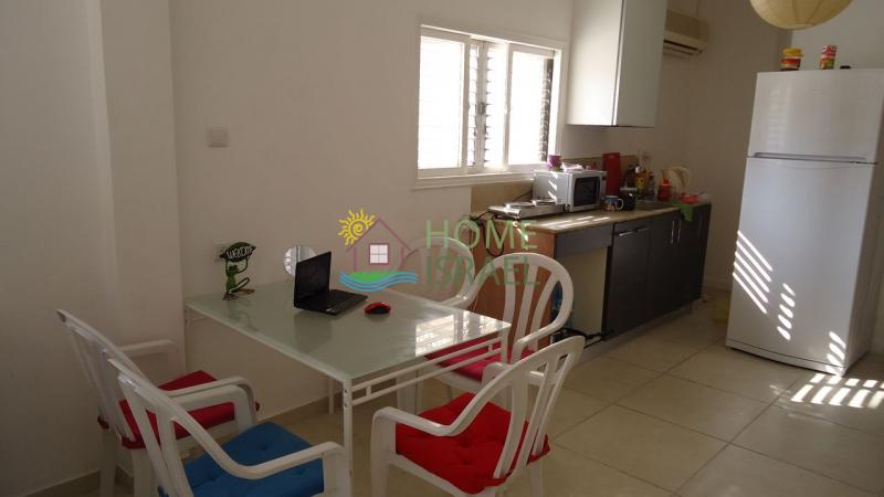 Студия рядом с клиникой Шнайдер